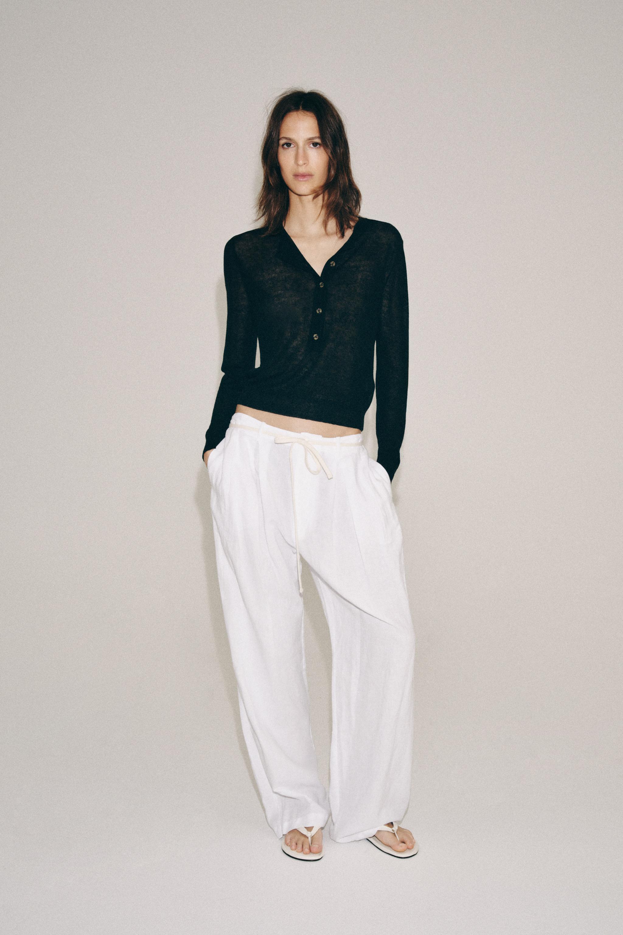 PULL EN MAILLE AVEC BOUTONS